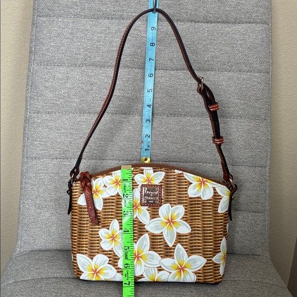 Dooney & Bourke Plumeria Floral and Wicker Pattern purse - Picture 14 of 16